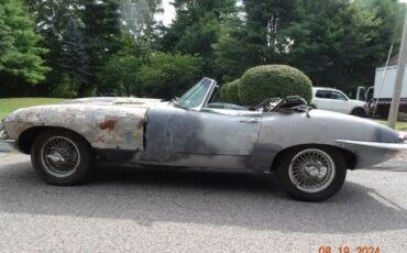 Unknown-E-type-1963-Blue-Black-5