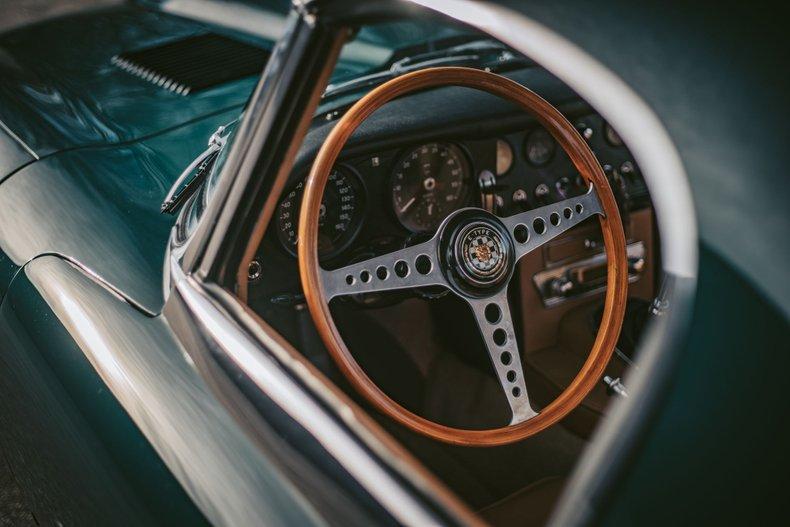 Unknown-E-type-1964-Green-Tan-14