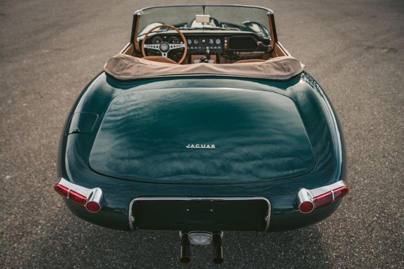 Unknown-E-type-1964-Green-Tan-27