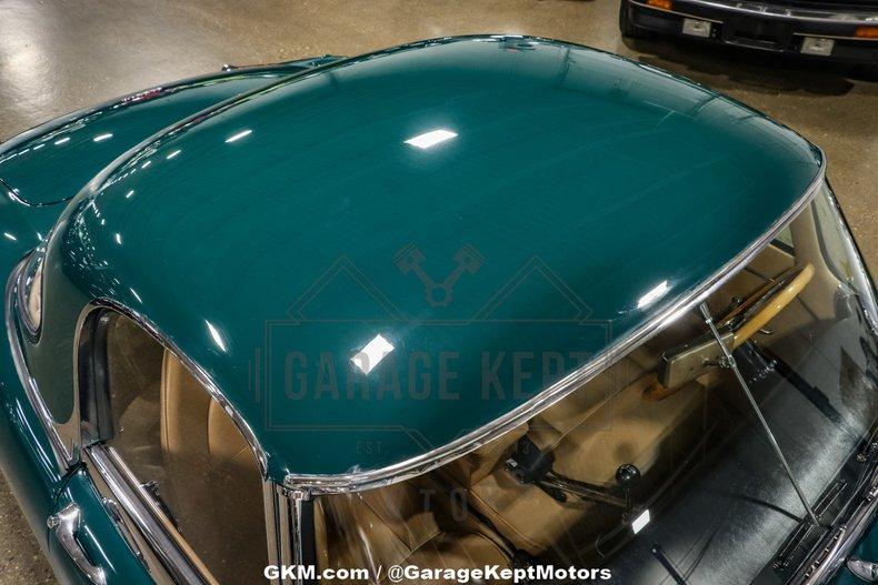 Unknown-E-type-1964-Green-Tan-38