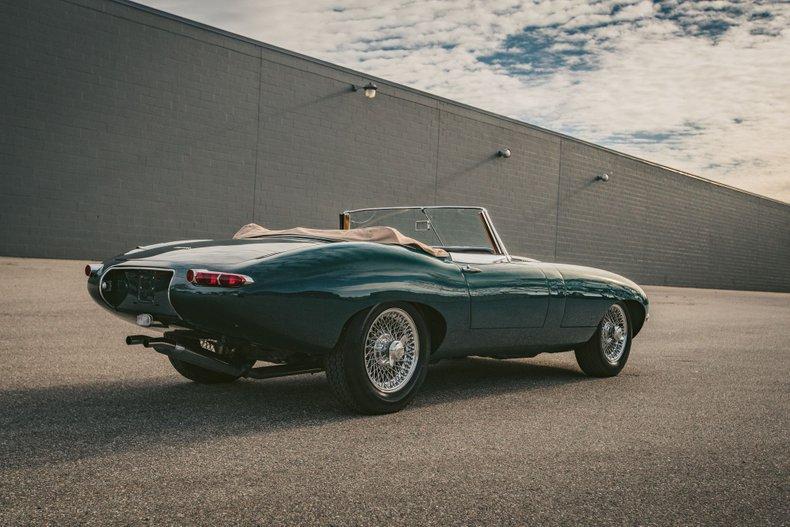 Unknown-E-type-1964-Green-Tan-4