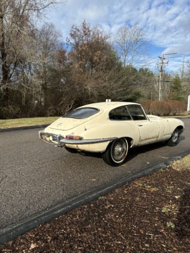 Unknown-E-type-1967-10