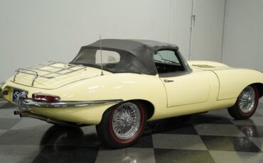 Unknown-E-type-1968-Pale-Primrose-Black-10