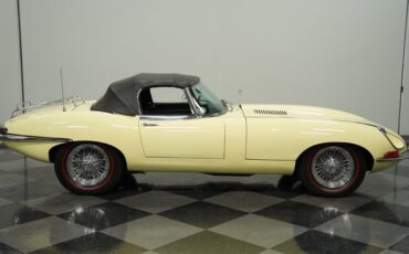 Unknown-E-type-1968-Pale-Primrose-Black-11
