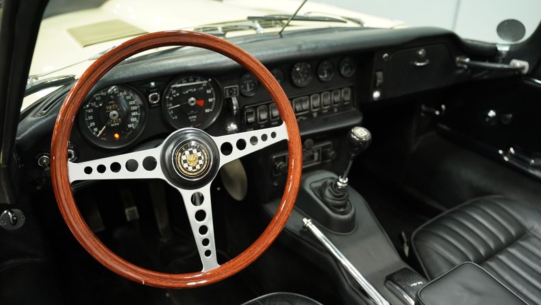 Unknown-E-type-1968-Pale-Primrose-Black-14