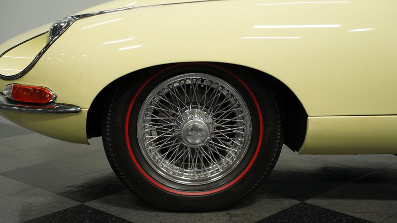 Unknown-E-type-1968-Pale-Primrose-Black-18