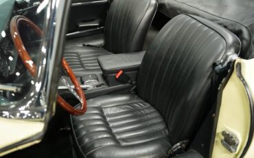 Unknown-E-type-1968-Pale-Primrose-Black-24