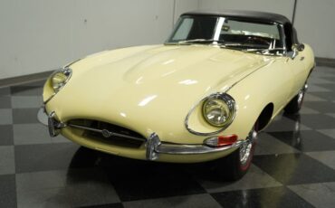 Unknown-E-type-1968-Pale-Primrose-Black-35
