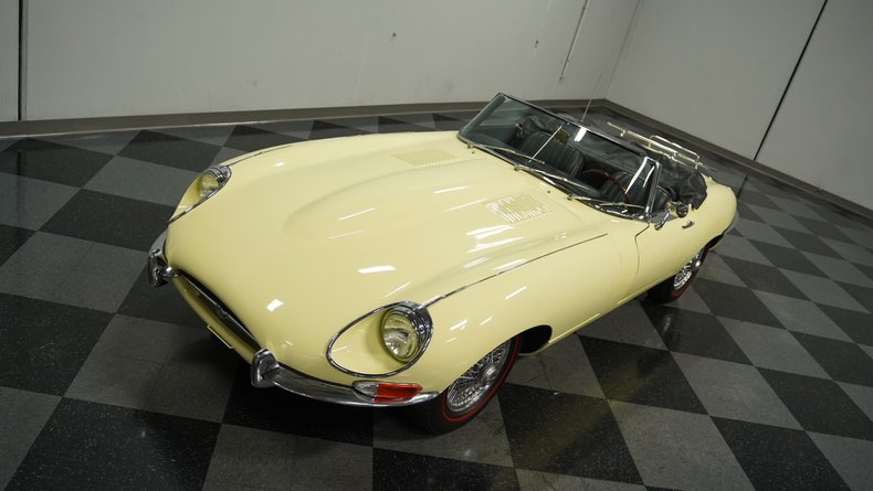 Unknown-E-type-1968-Pale-Primrose-Black-36