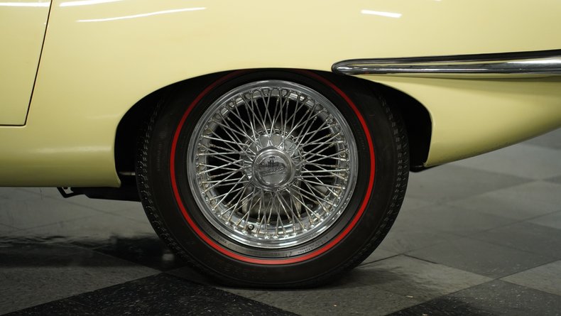 Unknown-E-type-1968-Pale-Primrose-Black-49