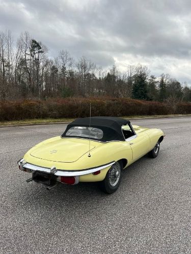 Unknown-E-type-1970-Yellow-15