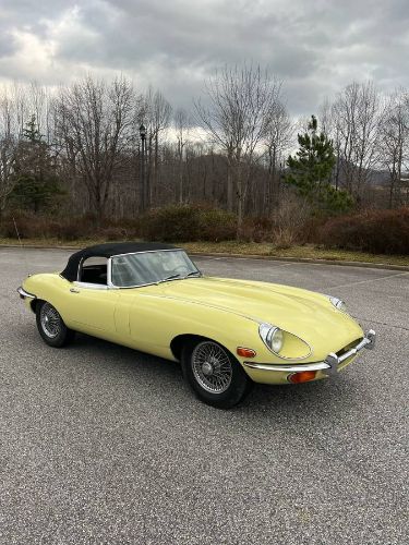 Unknown-E-type-1970-Yellow-16
