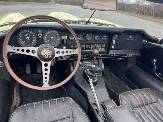 Unknown-E-type-1970-Yellow-7