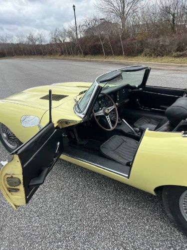 Unknown-E-type-1970-Yellow-9