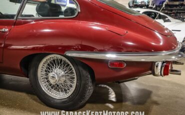 Unknown-E-type-1971-Regency-Red-Black-10