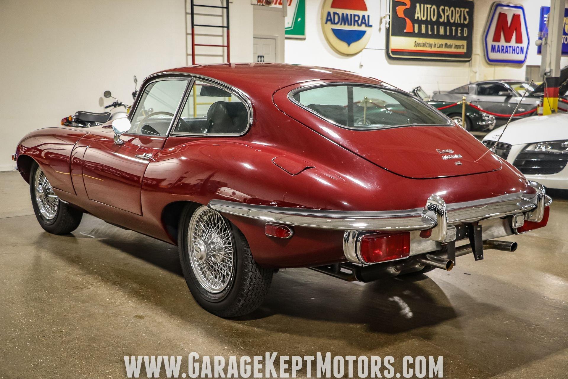 Unknown-E-type-1971-Regency-Red-Black-11