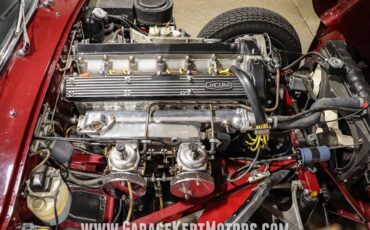 Unknown-E-type-1971-Regency-Red-Black-17
