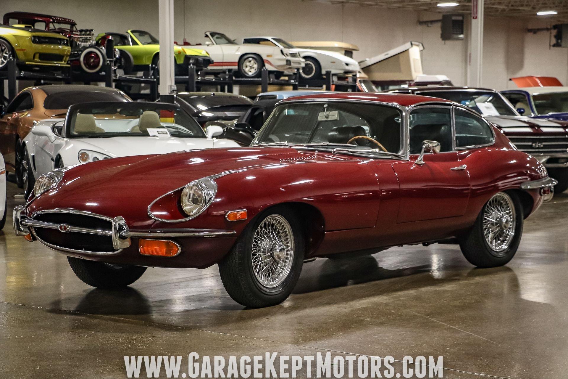 Unknown-E-type-1971-Regency-Red-Black-19