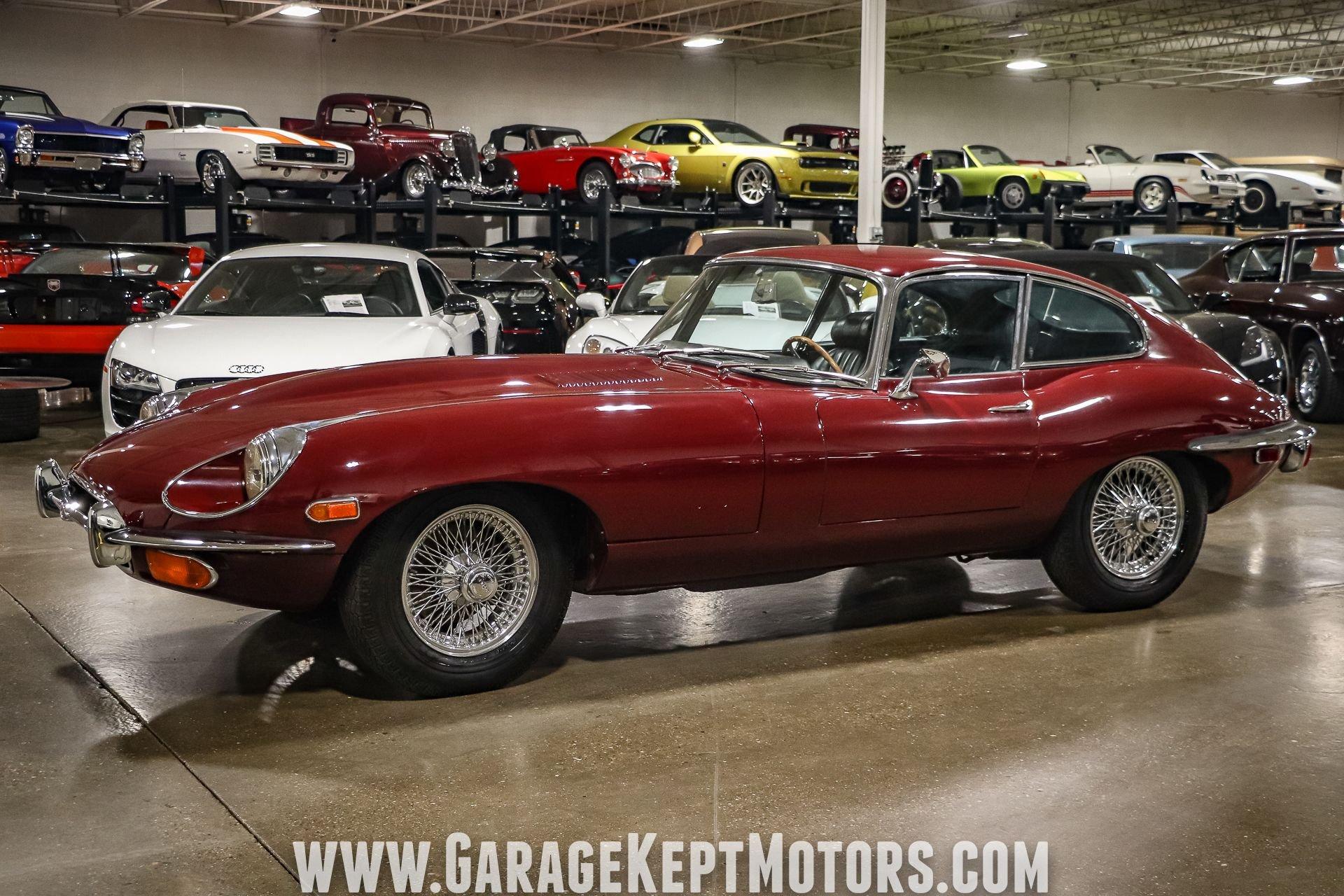 Unknown-E-type-1971-Regency-Red-Black-20