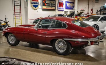 Unknown-E-type-1971-Regency-Red-Black-27