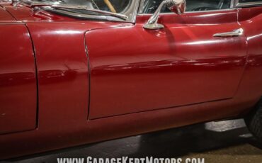 Unknown-E-type-1971-Regency-Red-Black-3