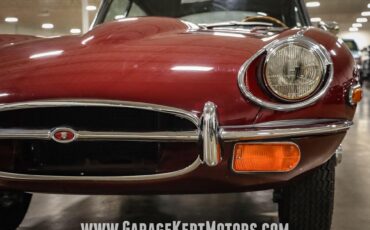 Unknown-E-type-1971-Regency-Red-Black-37