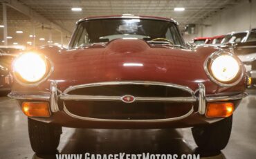 Unknown-E-type-1971-Regency-Red-Black-39