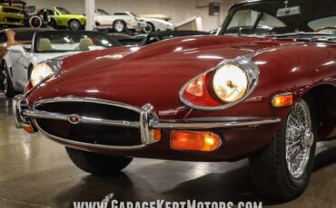 Unknown-E-type-1971-Regency-Red-Black-40