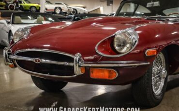Unknown-E-type-1971-Regency-Red-Black-41