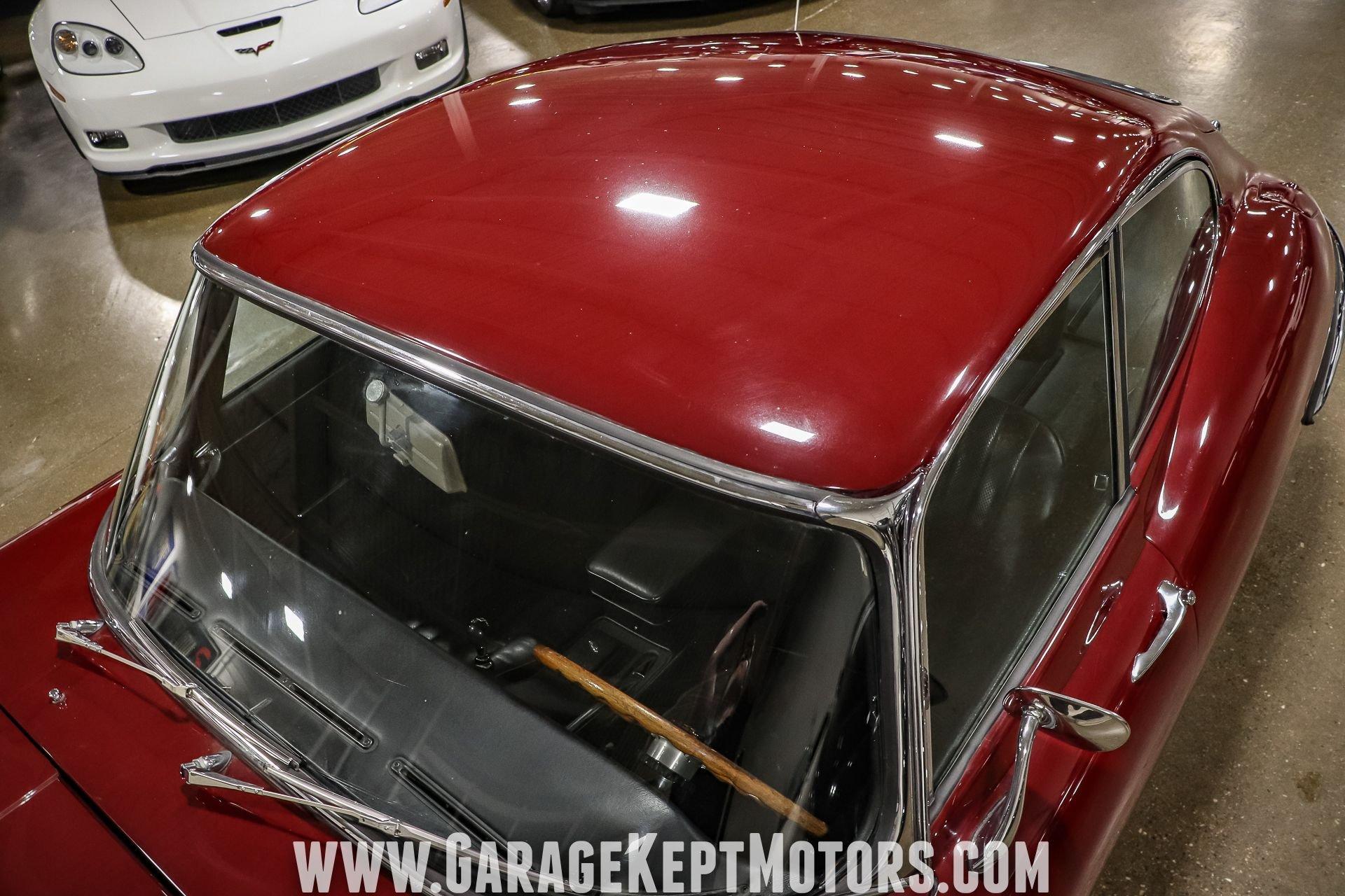 Unknown-E-type-1971-Regency-Red-Black-43