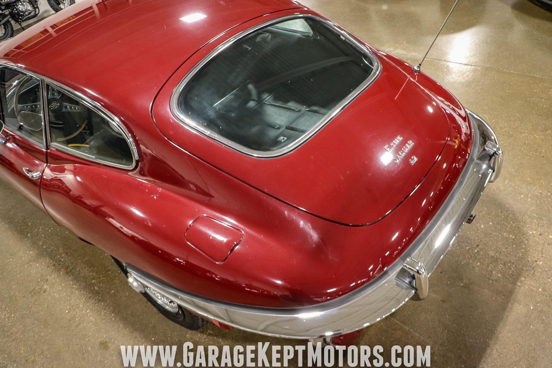 Unknown-E-type-1971-Regency-Red-Black-49