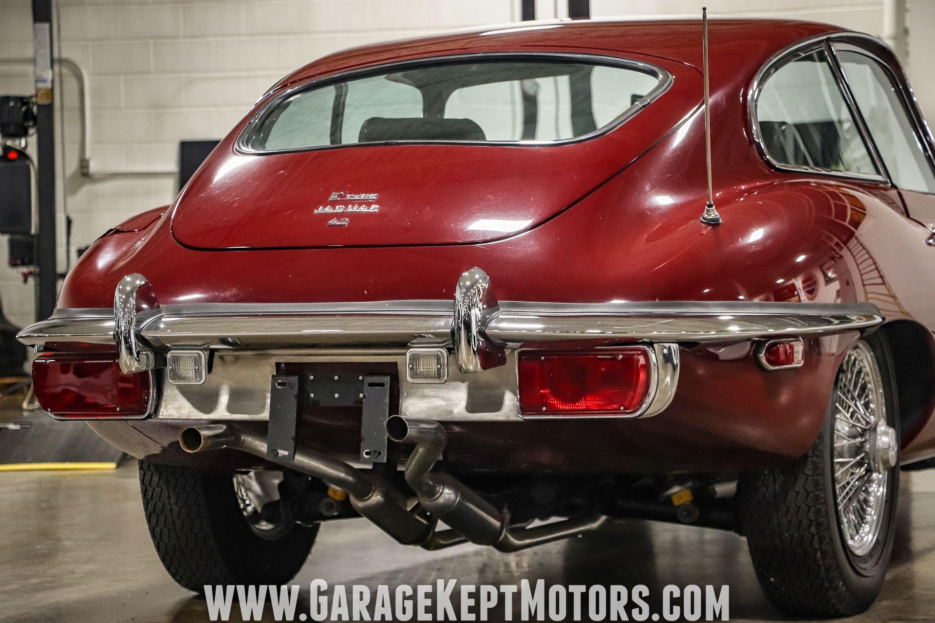 Unknown-E-type-1971-Regency-Red-Black-5