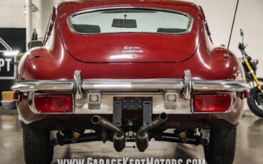 Unknown-E-type-1971-Regency-Red-Black-9