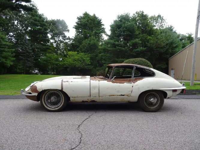 Unknown-E-type-1971-White-5