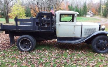Unknown-E350-1931-White-Black
