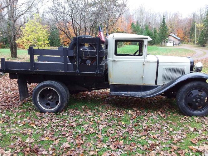 Unknown-E350-1931-White-Black