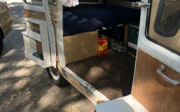 Unknown-Econoline-1966-Yellow-5