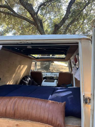 Unknown-Econoline-1966-Yellow-7