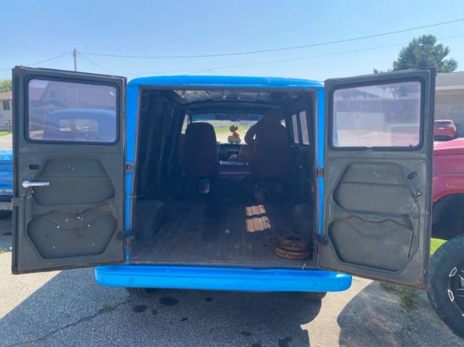 Unknown-Econoline-1967-Blue-1