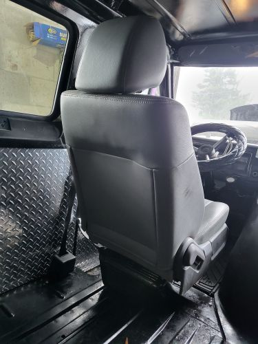 Unknown-Econoline-1972-White-Gray-15