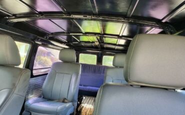 Unknown-Econoline-1972-White-Gray-28