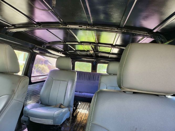 Unknown-Econoline-1972-White-Gray-29