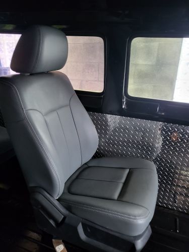 Unknown-Econoline-1972-White-Gray-35