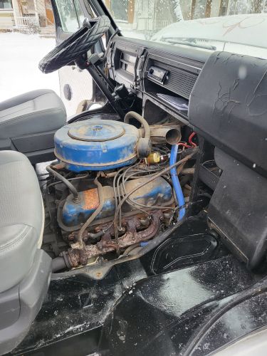 Unknown-Econoline-1972-White-Gray-37
