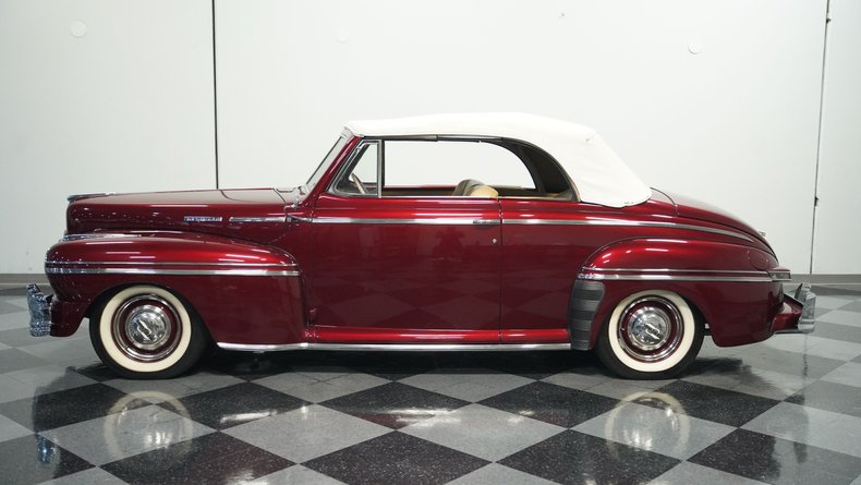 Unknown-Eight-1947-Anniversary-Red-Beige-1