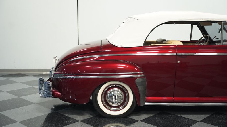 Unknown-Eight-1947-Anniversary-Red-Beige-35