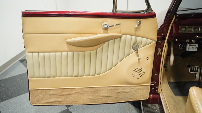 Unknown-Eight-1947-Anniversary-Red-Beige-39