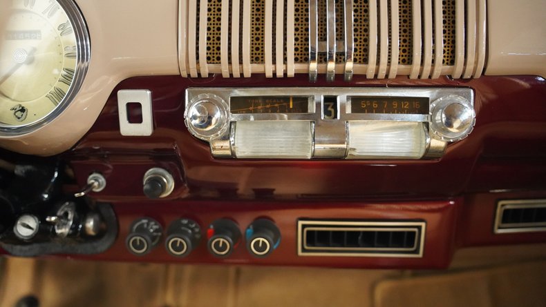 Unknown-Eight-1947-Anniversary-Red-Beige-45