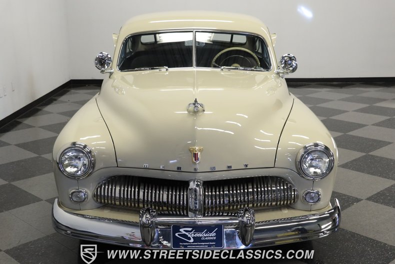 Unknown-Eight-1949-Dakota-Gray-Gray-25
