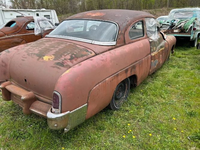 Unknown-Eight-1951-Brown-Brown-11
